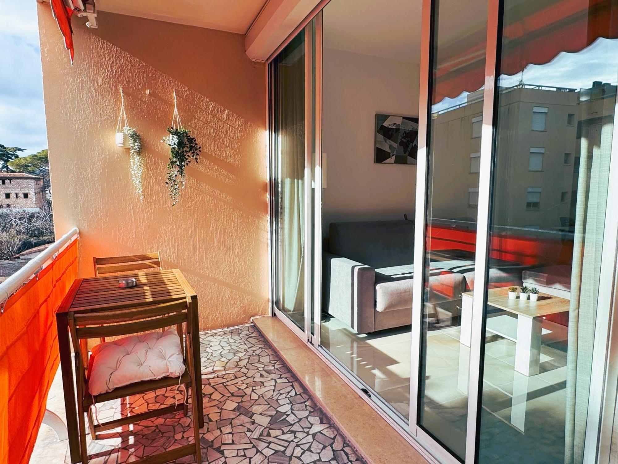 Studio Climatise 600M De La Plage 滨海卡涅 外观 照片